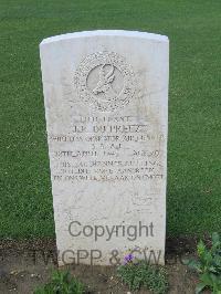 Coriano Ridge War Cemetery - Du Preez, J K